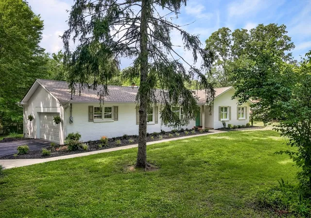 2nd image of 1281 Winterhill Dr, Cookeville, TN 38501 | MLS# 3231393