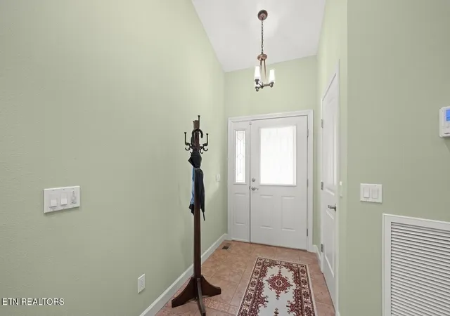 3rd image of 14 Heatherhurst Court, Crossville, TN 38558 | MLS# 3231406