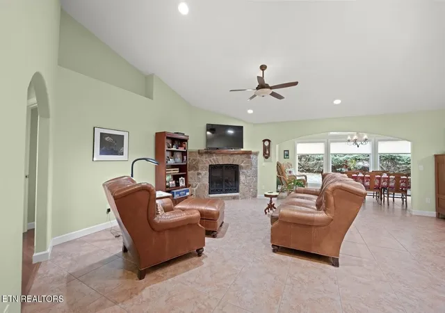 4th image of 14 Heatherhurst Court, Crossville, TN 38558 | MLS# 3231406