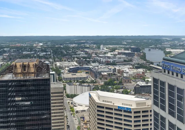 2nd image of 515 Church St, Nashville, TN 37219