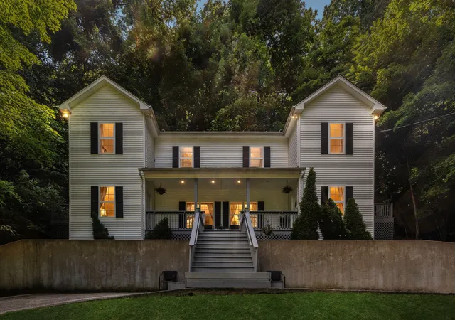 3rd image of 1017 Harpeth Valley Ct, Nashville, TN 37221 | MLS# 3231505