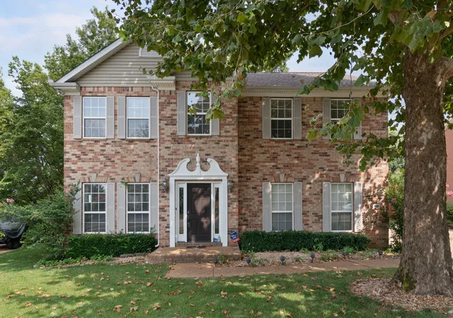Photo 1 of Single family home for sale at 704 N Wickshire Way, Brentwood, TN 37027 | MLS# 3627686 | Listing updated on 2026-10-28