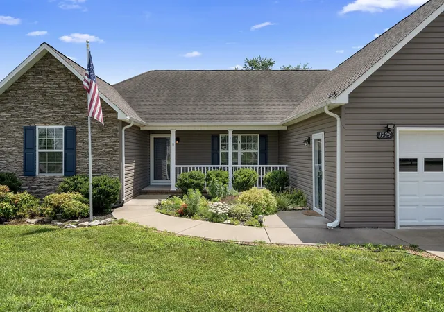 Homes for sale in Columbia, TN | 1925 Sheffield Lane, Columbia, TN 38401 | MLS# 3231516