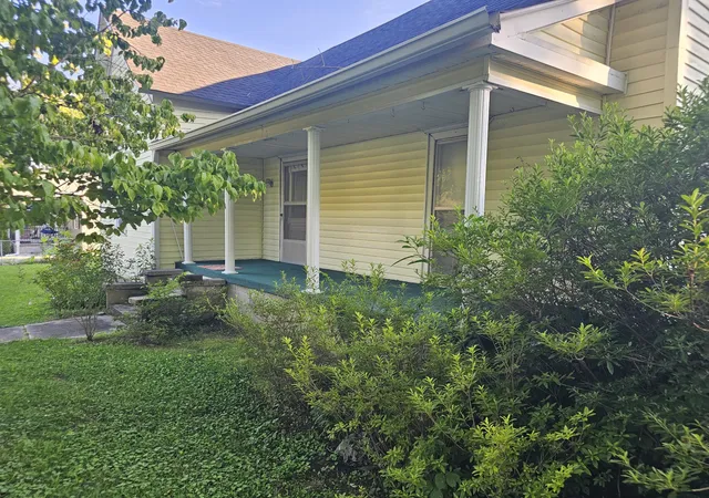 Homes for sale in Tullahoma, TN | 500 S Franklin St, Tullahoma, TN 37388 | MLS# 3231528