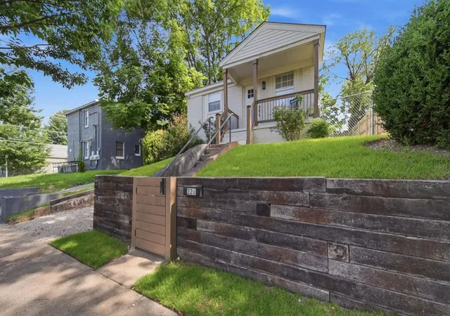 3rd image of 226 Greenlaw Ave, Memphis, TN 38105 | MLS# 3279333