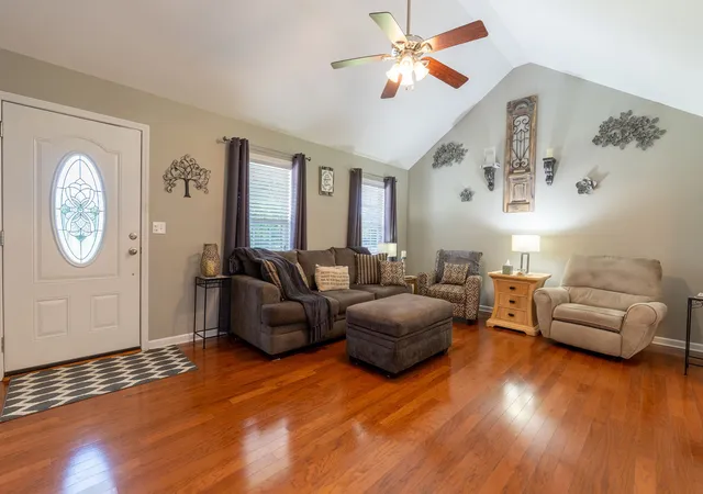 Homes for sale in Summertown, TN | 153 Center Point Dr, Summertown, TN 38483 | MLS# 3242496