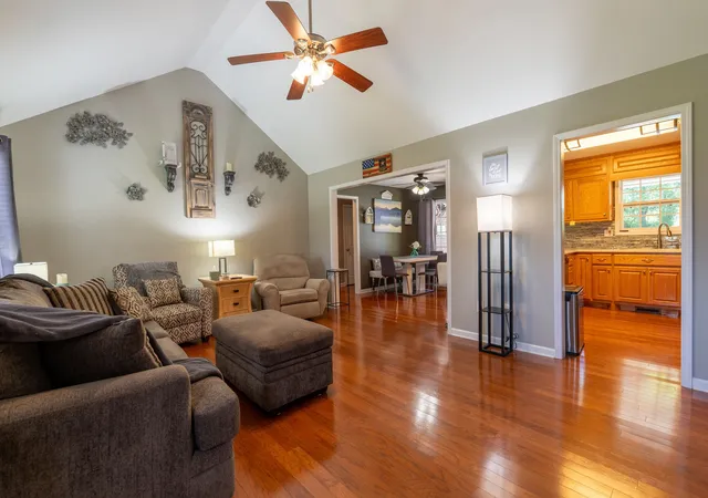 Homes for sale in Summertown, TN | 153 Center Point Dr, Summertown, TN 38483 | MLS# 3242496