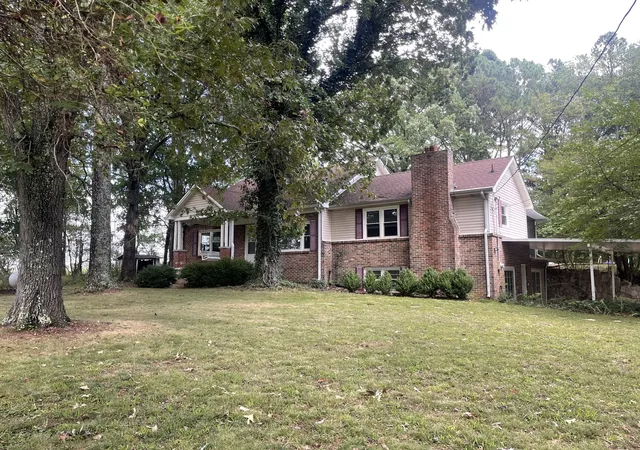 Homes for sale in Summertown, TN | 4642 Hwy 43 N, Summertown, TN 38483 | MLS# 3231774