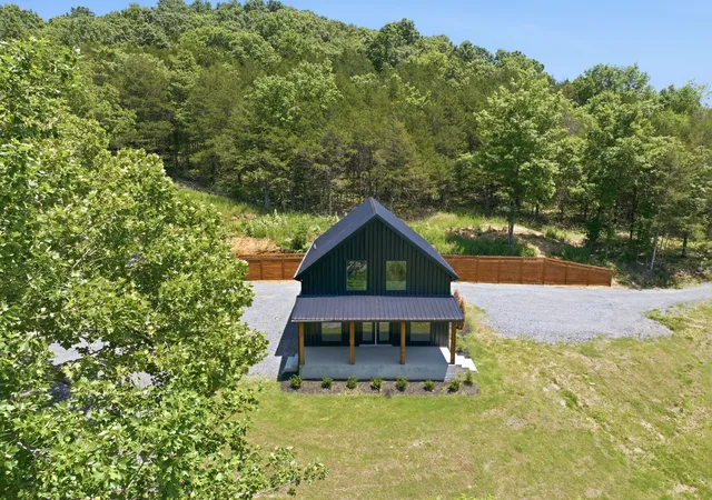 Homes for sale in Carthage, TN | 5 Carter Lane, Carthage, TN 37030 | MLS# 3231816