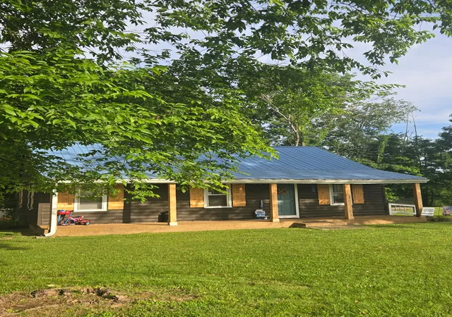 Homes for sale in Bon Aqua, TN | 6491 Piney River Rd N, Bon Aqua, TN 37025 | MLS# 3231817