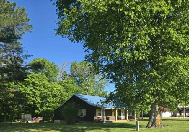 Homes for sale in Bon Aqua, TN | 6491 Piney River Rd N, Bon Aqua, TN 37025 | MLS# 3231817