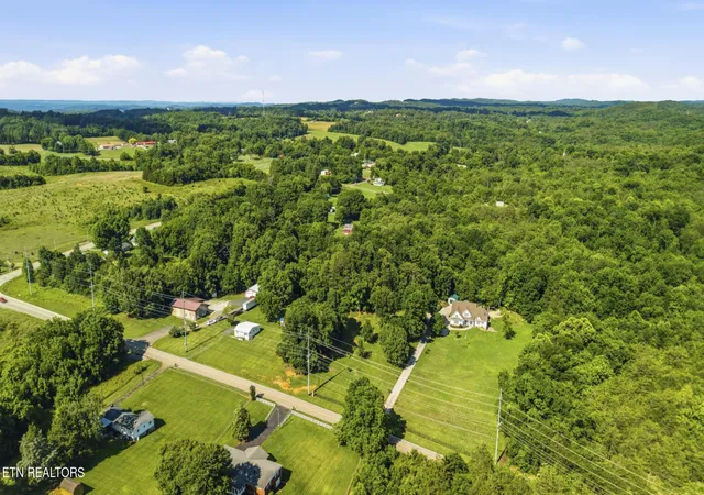 3rd image of 824 Midway Rd, Strawberry Plains, TN 37871 | MLS# 3231840