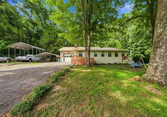 Photo 2 of Single family home for sale at 2113 Highway 163, Riceville, TN 37370 | MLS# 3244266 | Listing updated on 2026-10-02