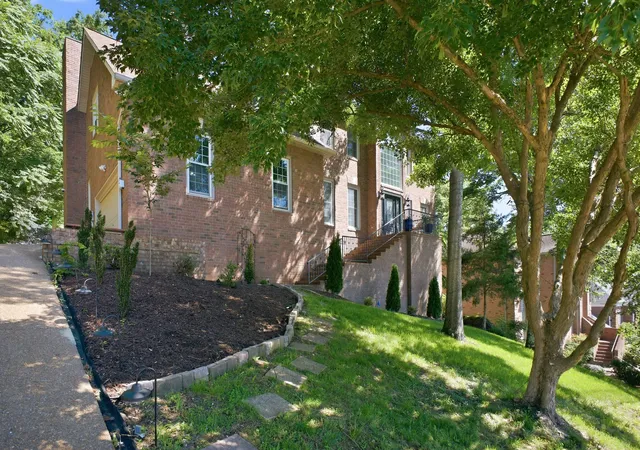 Single family home for sale at 128 Spy Glass Way, Hendersonville, TN 37075 | MLS# 3231898