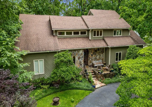 4th image of 10 Pebble Lane, Signal Mountain, TN 37377 | MLS# 3259768
