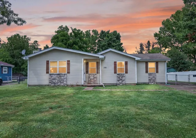 Photo 3 of Single family home for sale at 306 Belinda Pkwy, Mount Juliet, TN 37122 | MLS# 3513502 | Listing updated on 2026-09-06
