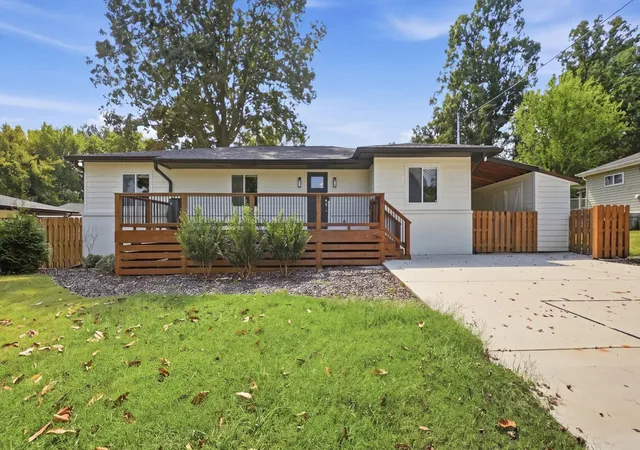 Single family home for sale at 3312 Mountain View Dr, Chattanooga, TN 37419 | MLS# 3231942