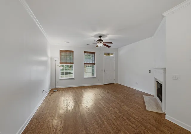 Photo 3 of Townhouse for sale at 2043 Traemoor Village Dr, Nashville, TN 37209 | MLS# 3251781 | Listing updated on 2026-08-20