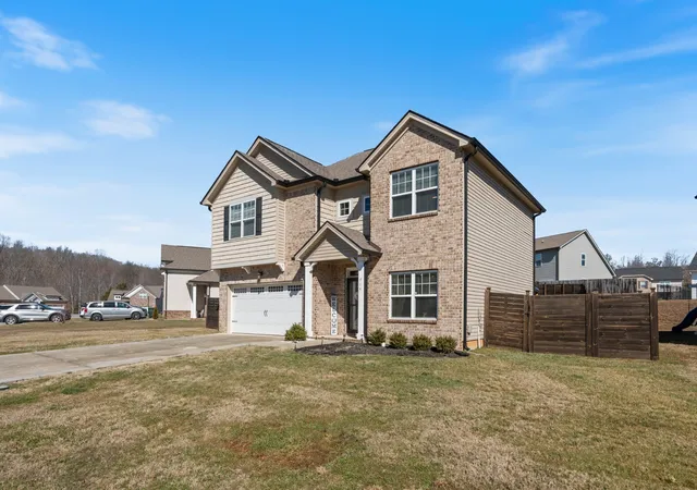 Homes for sale in Burns, TN | 714 Monarchos Bnd, Burns, TN 37029 | MLS# 3242519