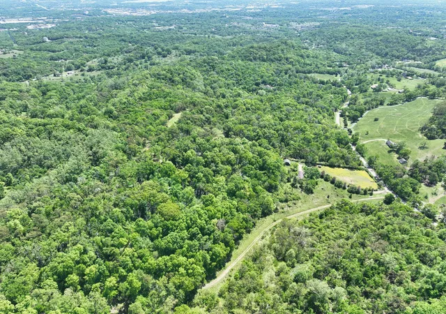 2nd image of 18 Dry Creek Rd, Goodlettsville, TN 37072 | MLS# 3233868