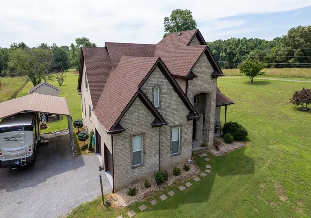 3rd image of 3128 31E Hwy, Bethpage, TN 37022 | MLS# 3232137