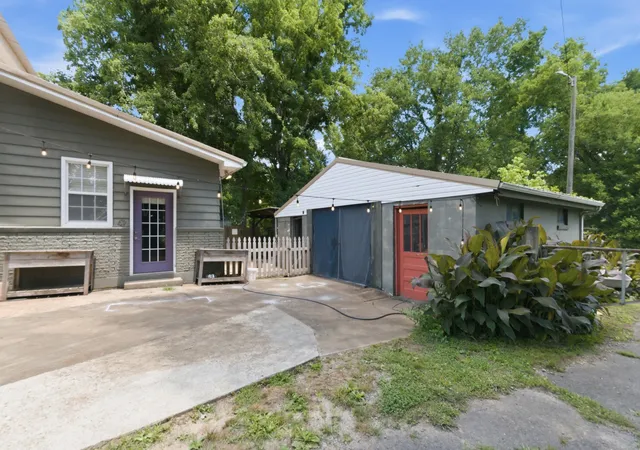 Homes for sale in Centerville, TN | 103 Barnwell Avenue, Centerville, TN 37033 | MLS# 3232077