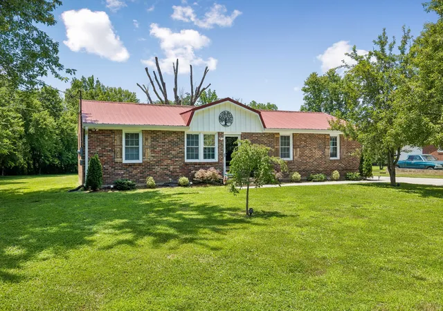 2nd image of 1105 Goose Bay Rd, Ashland City, TN 37015 | MLS# 3232066