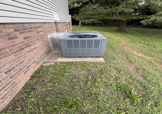Photo 3 of Single family home for sale at 290 Fritz Cir, Clarksville, TN 37042 | MLS# 3232086 | Listing updated on 2026-08-17