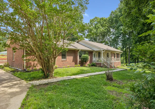 Homes for sale in Columbia, TN | 1533 Iron Bridge Rd, Columbia, TN 38401 | MLS# 3251773