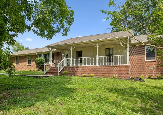 Homes for sale in Columbia, TN | 1533 Iron Bridge Rd, Columbia, TN 38401 | MLS# 3251773