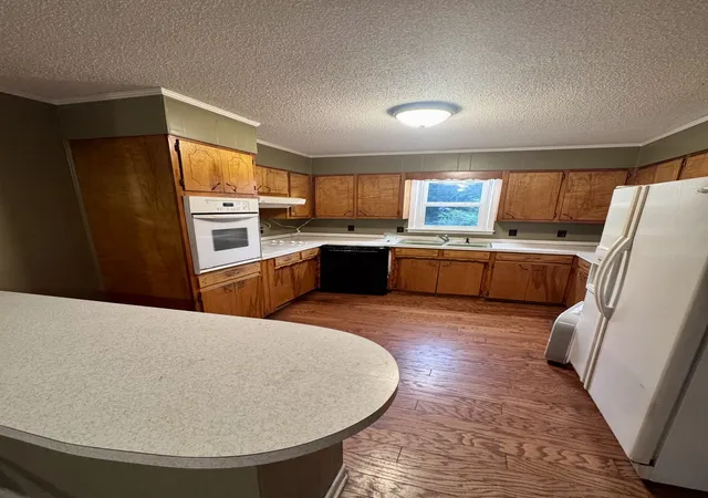 2nd image of 109 Dogwood Hills Dr, Paris, TN 38242 | MLS# 3239781