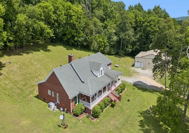 Homes for sale in Belfast, TN | 2865 Spring Pl Rd, Belfast, TN 37019 | MLS# 3234194