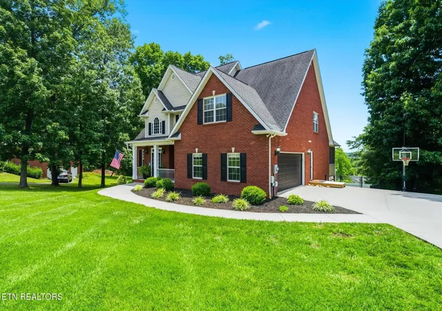 Photo 1 of Single family home for sale at 1537 Ellis Woods Loop, Sevierville, TN 37876 | MLS# 3527435 | Listing updated on 2026-09-21