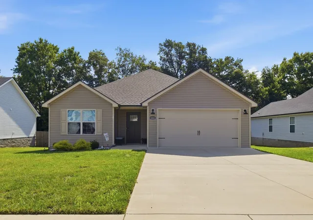 Photo 1 of Sale Pending at 1441 Fredrick Dr, Clarksville, TN 37042 | MLS# 3248709 | Listing updated on 2026-08-19