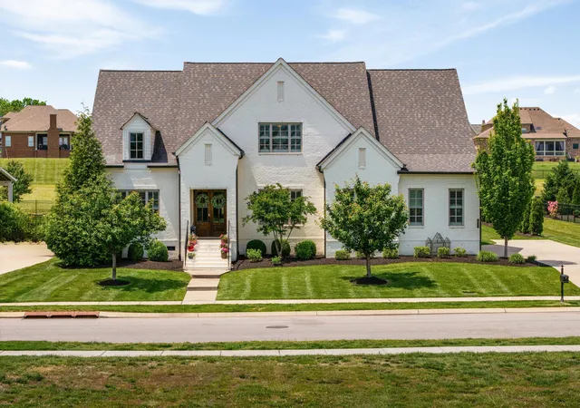 Photo 2 of Single family home for sale at 3817 Pulpmill Dr, Thompsons Station, TN 37179 | MLS# 3232195 | Listing updated on 2026-09-25