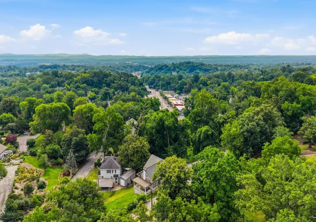 Photo 20 of Single family home for sale at 2 South Crst Rd, Chattanooga, TN 37404 | MLS# 3304672 | Listing updated on 2026-07-31