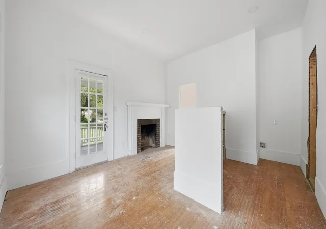 Photo 3 of Single family home for sale at 2 South Crst Rd, Chattanooga, TN 37404 | MLS# 3304672 | Listing updated on 2026-07-31