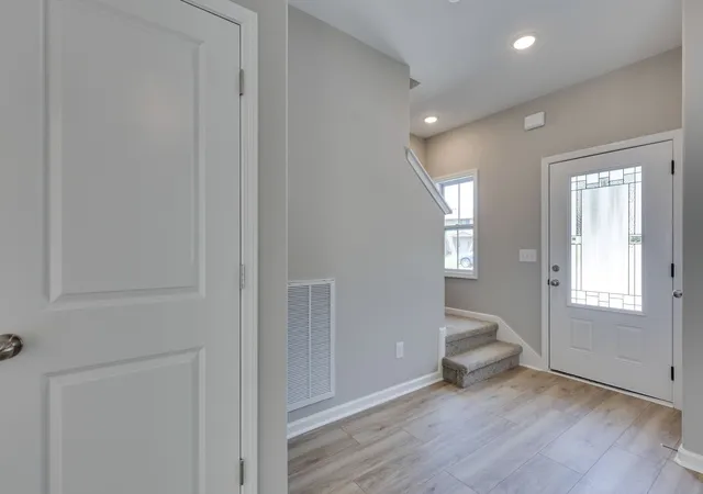 Photo 3 of Multi family home for sale at 407 Cook Dr, Clarksville, TN 37042 | MLS# 3251196 | Listing updated on 2026-09-01