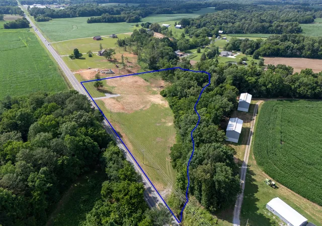 Homes for sale in Cedar Hill, TN | 6799 Hwy 41 N, Cedar Hill, TN 37032 | MLS# 3242589