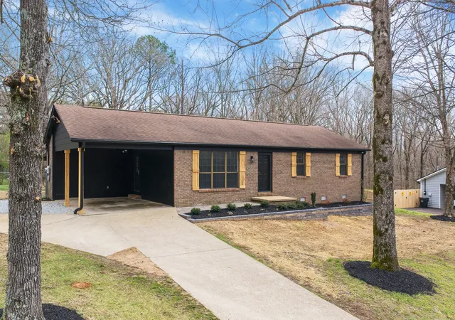 Homes for sale in Pinson, TN | 605 Parkburg Rd, Pinson, TN 38366 | MLS# 3232262