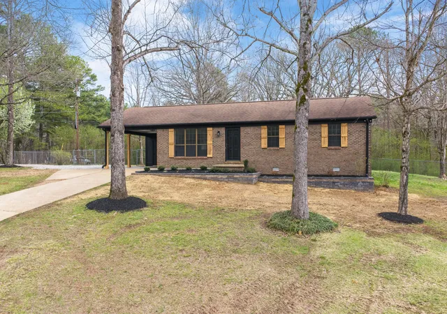 Homes for sale in Pinson, TN | 605 Parkburg Rd, Pinson, TN 38366 | MLS# 3232262