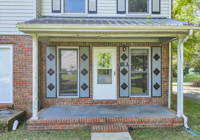 Homes for sale in Tullahoma, TN | 101A Westlake Pl, Tullahoma, TN 37388 | MLS# 3255753