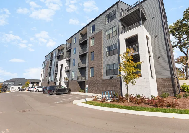 Photo 3 of Condo for sale at 2900 Edwin Way #102, Nashville, TN 37207 | MLS# 3542748 | Listing updated on 2026-10-04