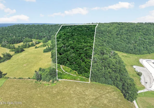 1st image of 0 Moore Cove Rd, Quebeck, TN 38579 | MLS# 3232246