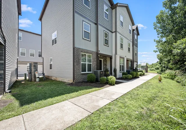 Homes for sale in La Vergne, TN | 139 Ramsden Ave, La Vergne, TN 37086 | MLS# 3244020