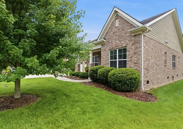 Photo 3 of Single family home for sale at 122 Saltville Ct, Smyrna, TN 37167 | MLS# 3232449 | Listing updated on 2026-08-28