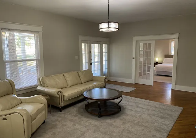 Photo 3 of Sale Pending at 2919 Old Clarksville Pike, Hopkinsville, KY 42240 | MLS# 3232445 | Listing updated on 2026-08-19
