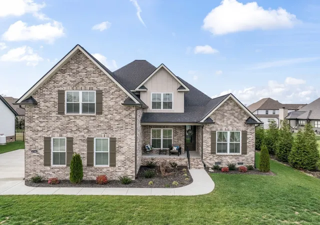 Single family home for sale at 2706 Congress Dr, Murfreesboro, TN 37128 | MLS# 3232419