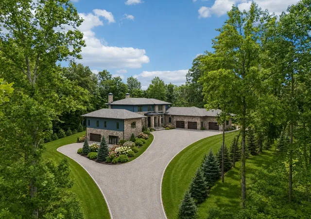 Photo 2 of Mansion for sale at 1782 Springwater Ln, Thompsons Station, TN 37179 | MLS# 3242442 | Listing updated on 2026-06-30