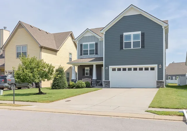 Photo 3 of Single family home for sale at 5923 Enclave Dr, Murfreesboro, TN 37128 | MLS# 3513278 | Listing updated on 2026-10-01